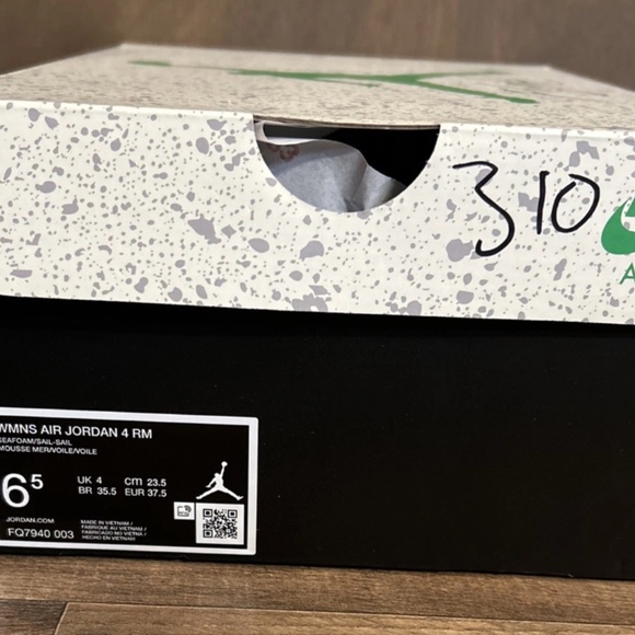 Nike Jordan Air Jordan 4 RM Seafoam Sneakers - Picture 8 of 10